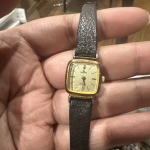 Working Vintage Ladies LORUS Watch Square Brown Leather 18mm Watch New‎ Battery